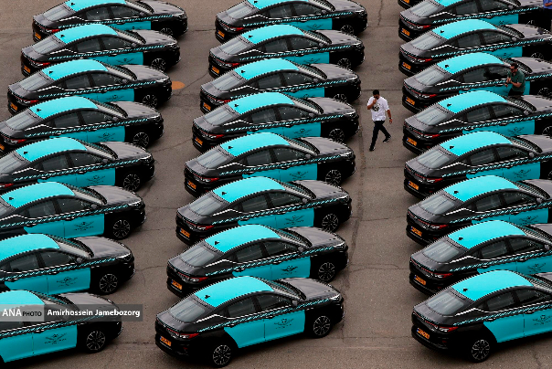 向德黑兰公共交通车队交付 1000 辆电动出租车