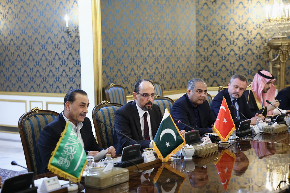 دیدار مقامات ترکیه، پاکستان و عربستان با رییس جمهور