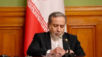 عراقجی: یجب اتخاذ جمیع القرارات فی إطار الظروف الحربیة التی تمر بها البلاد
