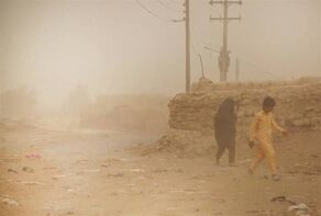 طوفان گردوخاک در سیستان؛ سرعت باد در زابل از ۱۰۰ کیلومتر بر ساعت گذشت