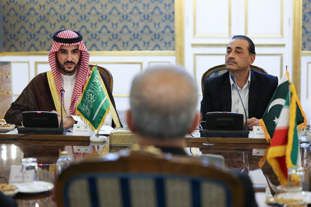 دیدار مقامات ترکیه، پاکستان و عربستان با رییس جمهور