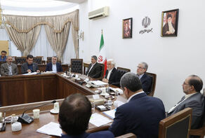 عارف: دانشگاه‌ها همکاری‌های ارزشمندی را با مراکز دفاعی آغاز کرده‌اند