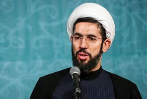 رؤیافروشان علیه عزت ایران