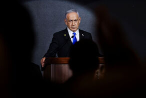 Netanyahu surrounded by reality and scandal