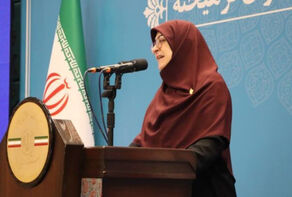 مهاجرانی: دولت چهاردهم برای کاهش تورم تلاش می کند