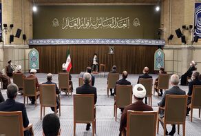 قائد الثورة: الشعب أحبط مخططات الاستكبار العالمي