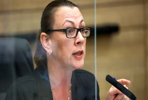 ח