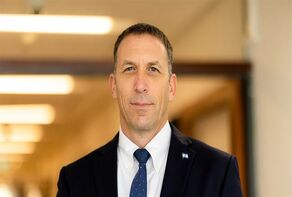 מתן כהנא נגד המחאה: 