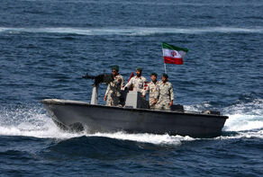 ما هو مصير طاقم الناقلتين اليونانيتين المحتجزتين في ايران؟