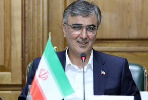 رئیس‌کل بانک مرکزی تهران را به مقصد واشنگتن ترک کرد