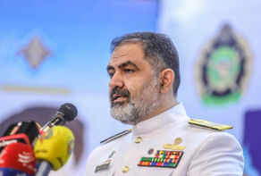 الأدميرال ايراني: تزويد السفن الحربية للجيش بصواريخ 