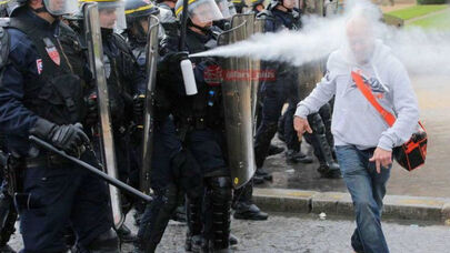 The censorship of rulers of France regarding this county's full-scale internal crisis