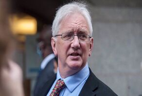 Former UK diplomat Craig Murray detained after supporting Palestine