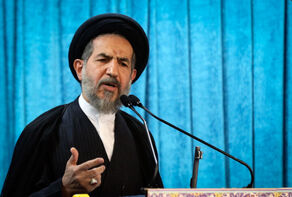 خطيب جمعة طهران: المبعث النبوي الشريف وفر فرصة لحياة افضل للبشر