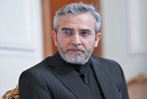Exchange of messages between Iran, US continuing: top diplomat