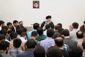 Ayatollah Khamenei urges efforts to increase participation in presidential election