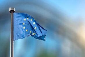 Европейский союз продлил санкции против Ирана еще на год