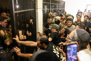 رئیس رژیم صهیونیستی: در حال گذراندن سخت‌‌ترین روزها هستیم+فیلم