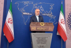 دستگاه دیپلماسی درچارچوب سیاستهای قطعی نظام و برنامه دولت به وظیفه حرفه ای خود عمل می کند