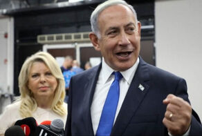 נתניהו לא שש לפטר את גלנט ולמנות את סער בין חוסר הסכמתה של אשתו ללחצי המלחמה בצפון