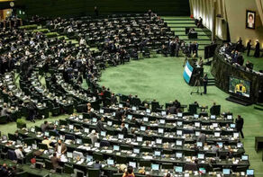 Iran Parl. holds closed session on regional developments