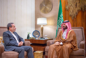 عراقجي يلتقي محمد بن سلمان في الرياض ويبحث معه