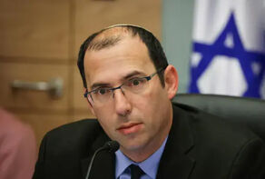ח