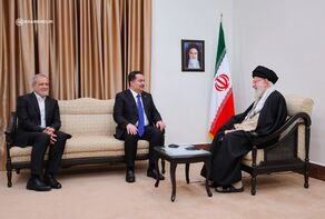 Leader meets Iraqi PM in Tehran