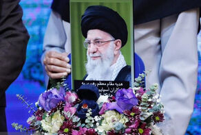 مزایده انگشتری اهدایی رهبر انقلاب برای آزادی زندانیان