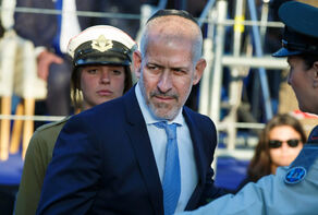 התנגשות מילולית בבית המשפט העליון בישראל על רקע פיטוריו של ראש השב
