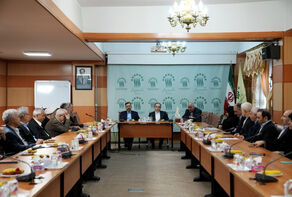 وزير الخارجية يحيي 
