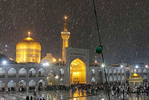 حرم امام رضا(ع) در شب عید قربان بارانی شد +فیلم