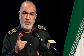 اللواء سلامي: مواجهة أمريكا استمرار لمعركة الدفاع المقدس