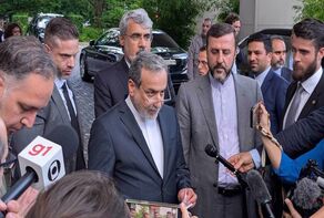 Iran exercising its legitimate right to self-defense, Iran FM tells E3 counterparts