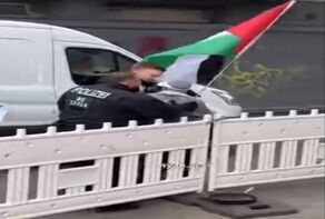 משטרת גרמניה עצרה אישה בברלין בעת ​​שהשתתפה בצעדת תמיכה בעזה.