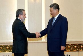Глава МИД Ирана встретился с председателем КНР