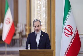 Iran will target US military bases in region if attacked, Araghchi warns