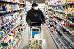 قیمت تخم‌مرغ کاهش و کنسرو افزایش یافت+ جدول قیمت کالاهای اساسی