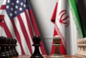 在不信任的阴影下进行的谈判——是棋盘上的博弈还是摔跤垫上的较量？
