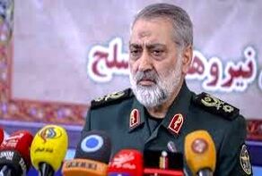 ملت ایران سد نفوذناپذیر در برابر توطئه‌های دشمن هستند