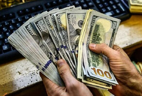 دستگیری عامل توزیع 500 هزار دلار تقلبی در تهران