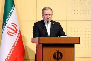 Araghchi: US bases in the region are legitimate targets for us
