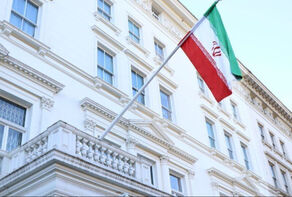 سفارت ایران: انگلیس در سمت درست تاریخ بایستد