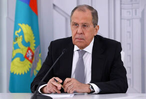 لاوروف: آمریکا به جای تحریم و تهدید، گفتگو کند