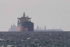 No commercial ship or oil tanker transited Strait of Hormuz in past hours: IRGC