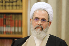 آیت الله اعرافی: تنگه هرمز باید کاملا تحت کنترل نیروهای مسلح ایران باقی بماند