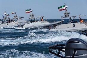 US destroyers flee Strait of Hormuz after massive Iranian missile and drone barrage: IRGC Navy
