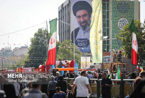 10-km long Ghadir feast begins in Tehran