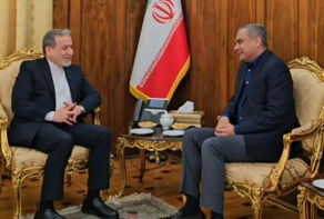 جزییات گفتگوهای وزیر کشور پاکستان با عراقچی در تهران