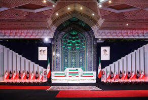 مصلا میزبان کدام مقامات خارجی برای ادای احترام به رهبر شهید بود؟